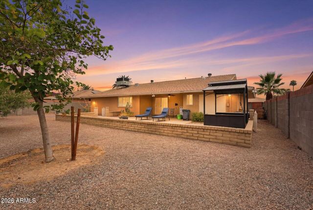 11016 W MEADE Drive, Sun City, AZ 85351