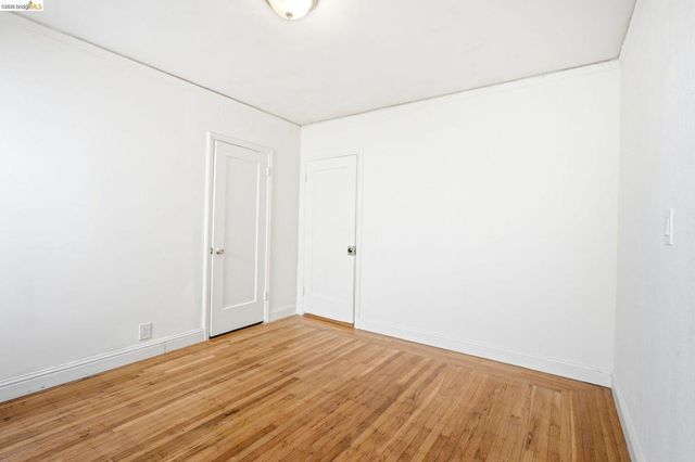 5465 Holland St, Oakland, CA 94601