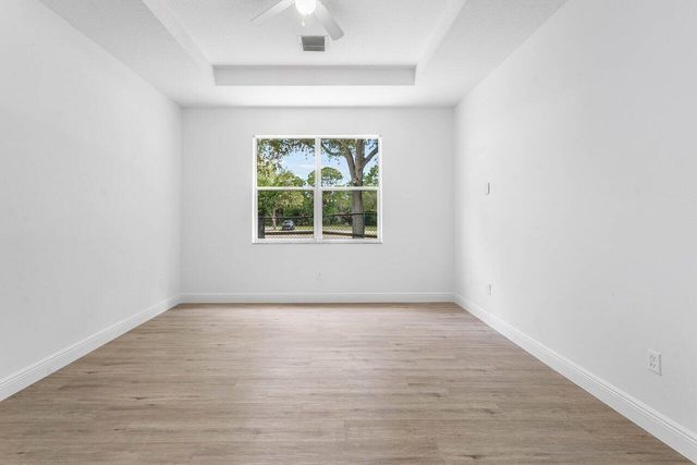 196 Seminole Lakes Drive, Royal Palm Beach, FL 33411
