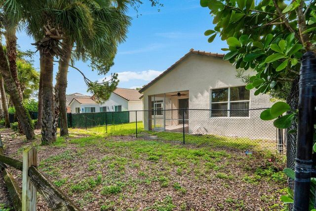 196 Seminole Lakes Drive, Royal Palm Beach, FL 33411