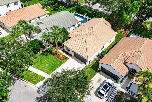196 Seminole Lakes Drive, Royal Palm Beach, FL 33411