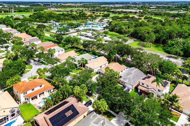 196 Seminole Lakes Drive, Royal Palm Beach, FL 33411