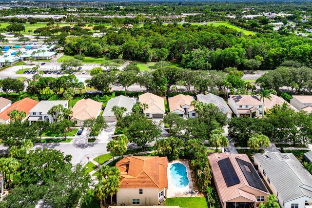 196 Seminole Lakes Drive, Royal Palm Beach, FL 33411