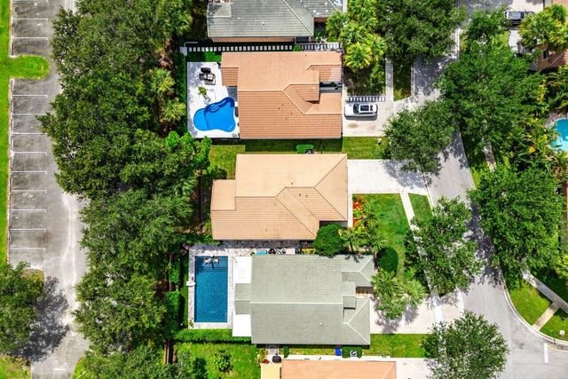 196 Seminole Lakes Drive, Royal Palm Beach, FL 33411