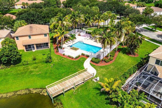 196 Seminole Lakes Drive, Royal Palm Beach, FL 33411