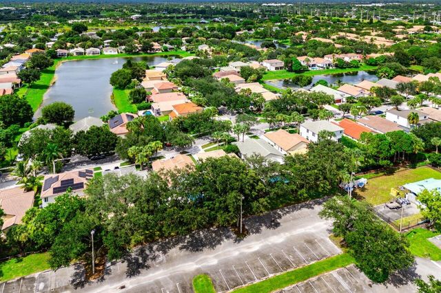196 Seminole Lakes Drive, Royal Palm Beach, FL 33411