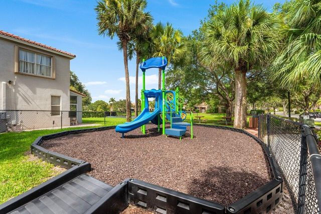 196 Seminole Lakes Drive, Royal Palm Beach, FL 33411