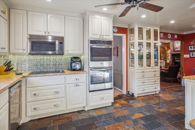 1118 Berkshire Court, Trophy Club, TX 76262
