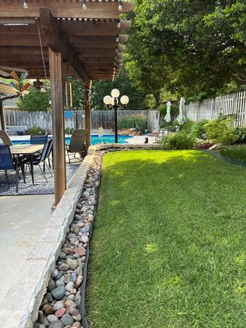 1118 Berkshire Court, Trophy Club, TX 76262