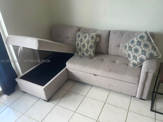 7904 W West Dr 1010, North Bay Village, FL 33141