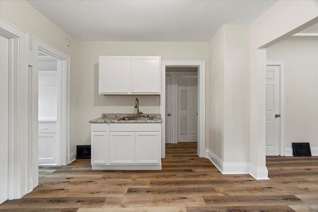 4035 N 15th STREET, Milwaukee, WI 53209