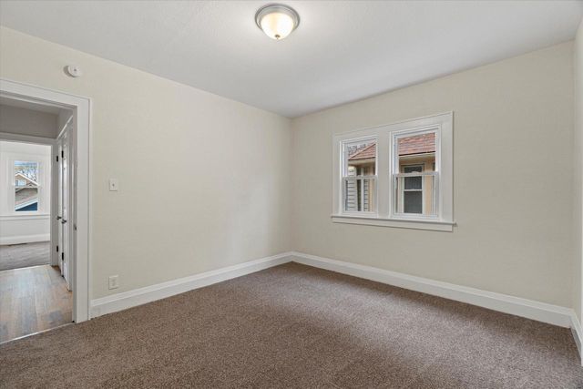 4035 N 15th STREET, Milwaukee, WI 53209
