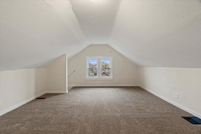 4035 N 15th STREET, Milwaukee, WI 53209