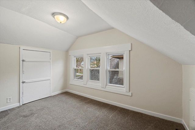 4035 N 15th STREET, Milwaukee, WI 53209