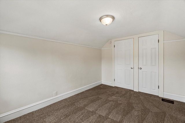 4035 N 15th STREET, Milwaukee, WI 53209