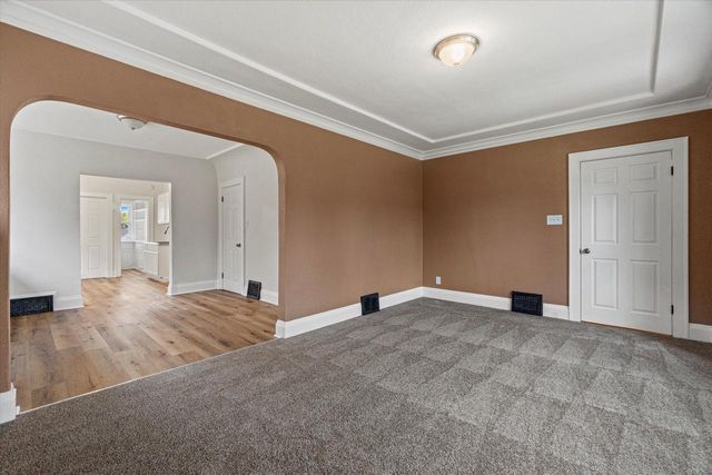 4035 N 15th STREET, Milwaukee, WI 53209