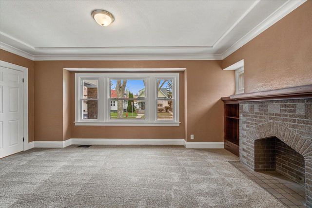 4035 N 15th STREET, Milwaukee, WI 53209
