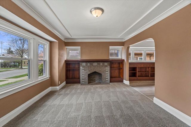 4035 N 15th STREET, Milwaukee, WI 53209