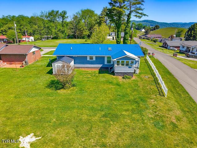 11 Hankins Lane, Castlewood, VA 24224
