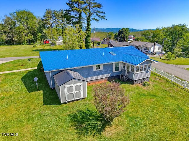 11 Hankins Lane, Castlewood, VA 24224