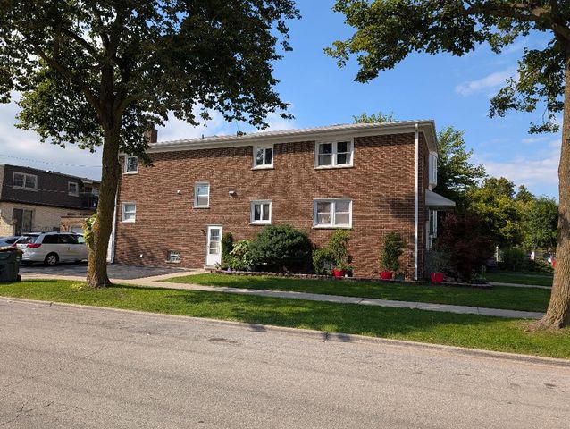 4420 VERNON Avenue, Brookfield, IL 60513