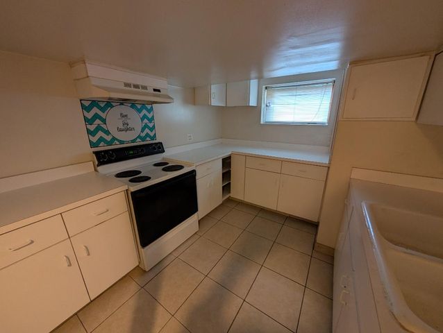 4420 VERNON Avenue, Brookfield, IL 60513