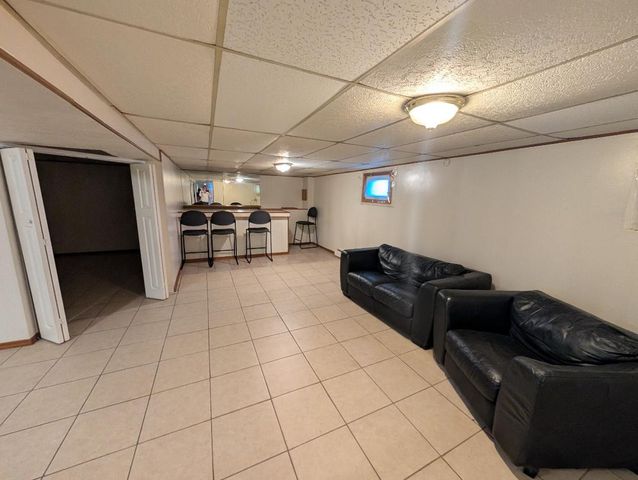 4420 VERNON Avenue, Brookfield, IL 60513