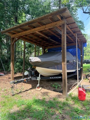 13613 Bundle Rd, Chesterfield, VA 23838