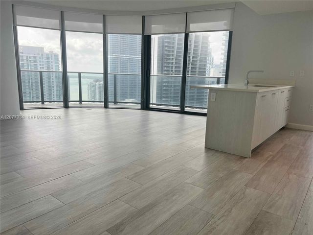 45 SW 9th Street 3703, Miami, FL 33130