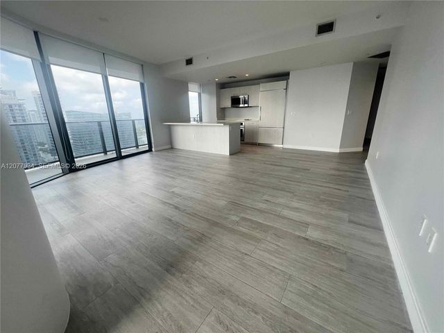 45 SW 9th Street 3703, Miami, FL 33130