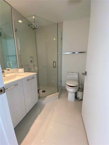 45 SW 9th Street 3703, Miami, FL 33130