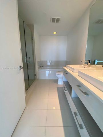 45 SW 9th Street 3703, Miami, FL 33130