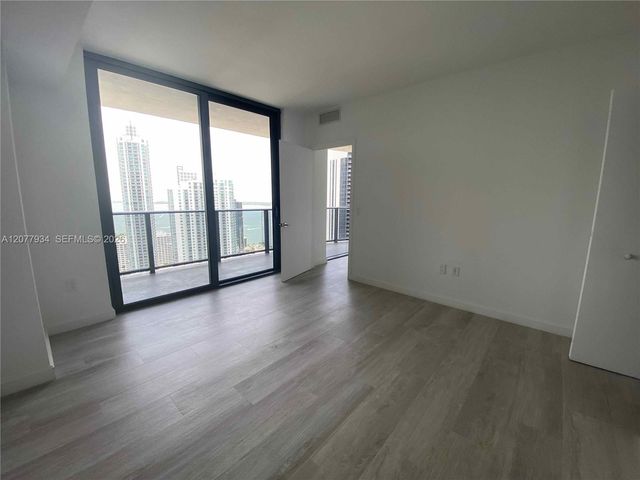 45 SW 9th Street 3703, Miami, FL 33130