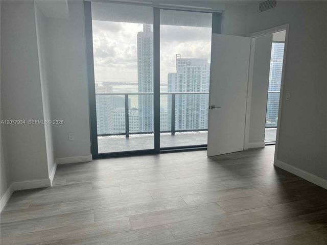 45 SW 9th Street 3703, Miami, FL 33130