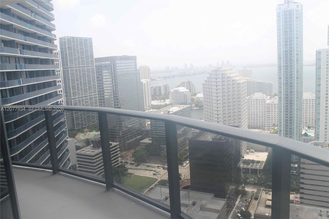 45 SW 9th Street 3703, Miami, FL 33130