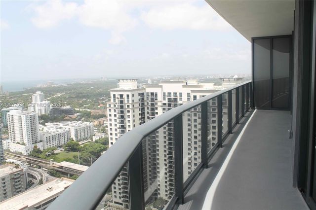 45 SW 9th Street 3703, Miami, FL 33130