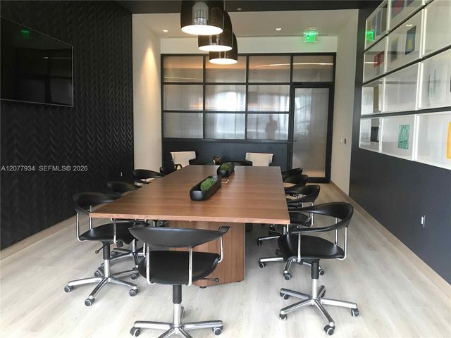 45 SW 9th Street 3703, Miami, FL 33130