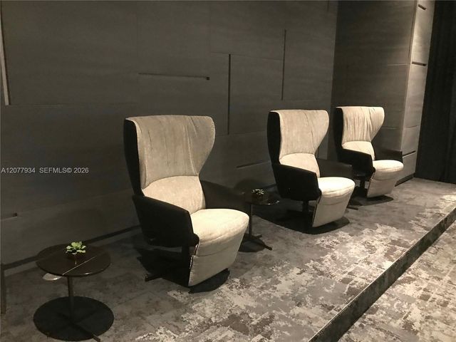 45 SW 9th Street 3703, Miami, FL 33130