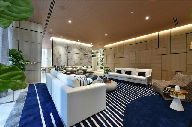 45 SW 9th Street 3703, Miami, FL 33130