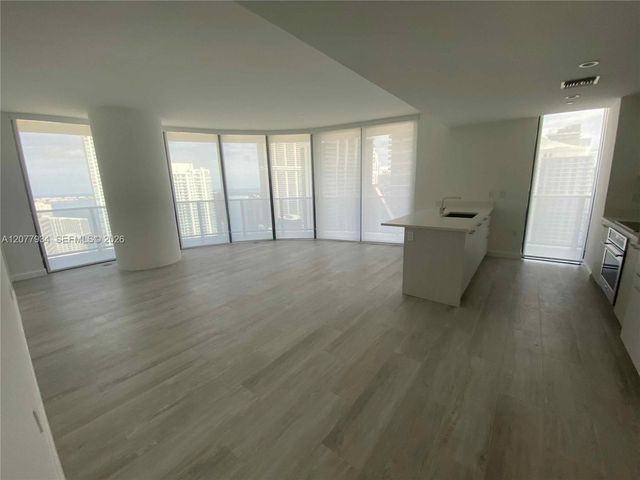 45 SW 9th Street 3703, Miami, FL 33130