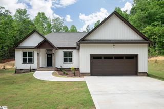 345 Jordan Creek Farm Road, Wellford, SC 29385