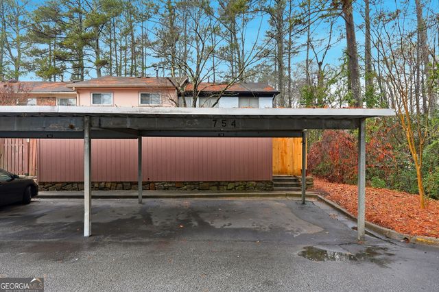 754 Garden View Drive, Stone Mountain, GA 30083