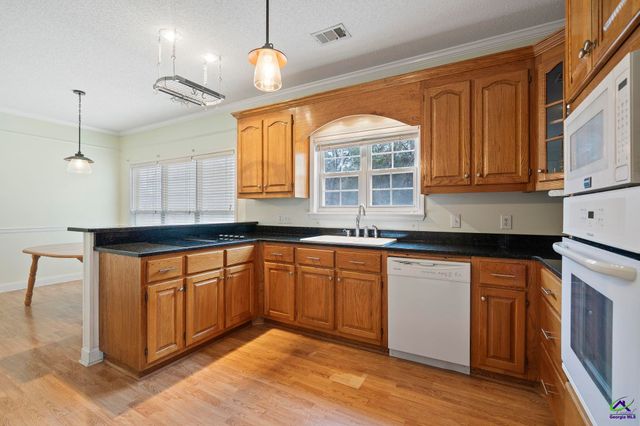 101 Wexford Circle, Bonaire, GA 31005