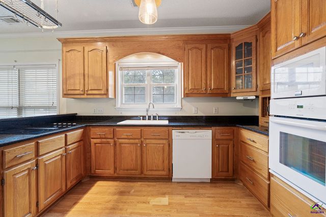 101 Wexford Circle, Bonaire, GA 31005