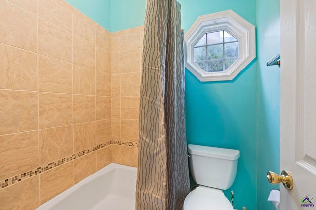 101 Wexford Circle, Bonaire, GA 31005