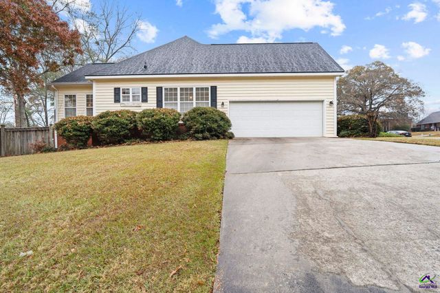 101 Wexford Circle, Bonaire, GA 31005