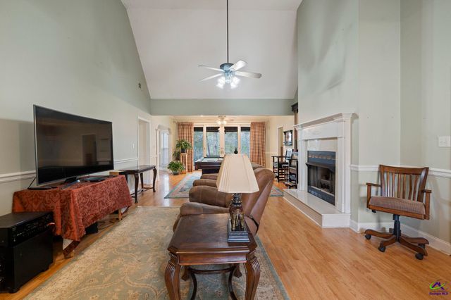 101 Wexford Circle, Bonaire, GA 31005