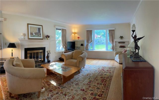 261 Fox Meadow Road, Scarsdale, NY 10583