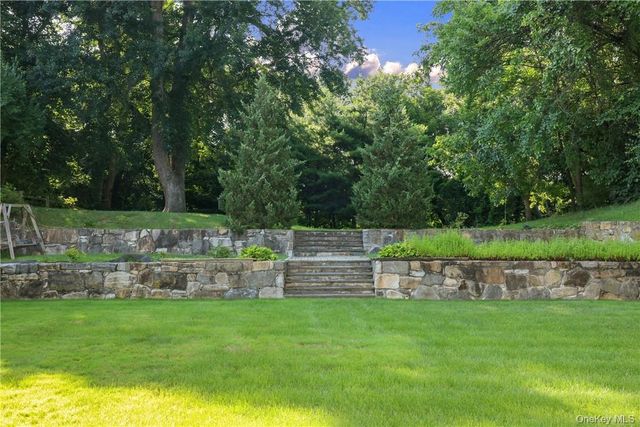 261 Fox Meadow Road, Scarsdale, NY 10583