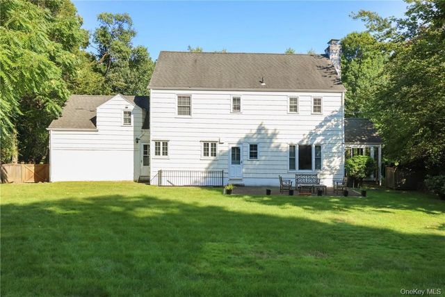 261 Fox Meadow Road, Scarsdale, NY 10583